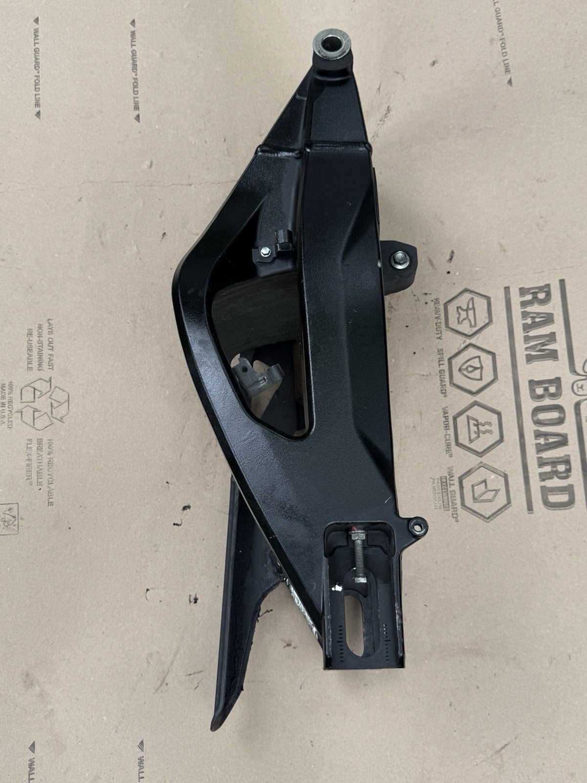 2017-2025 Suzuki GSXR1000 GSXR1000R GSX-R 1000 R OEM Rear Swingarm Swing Arm