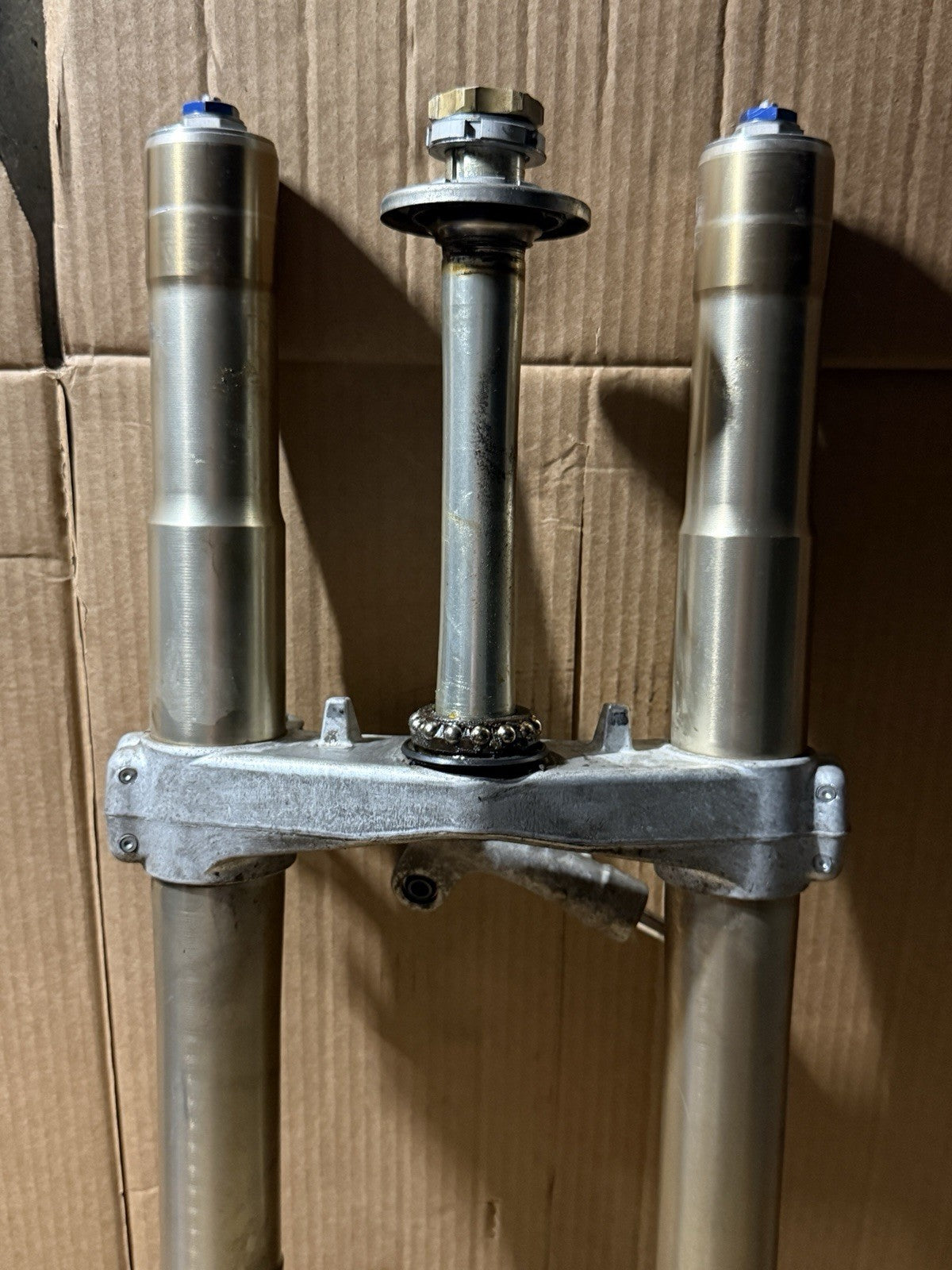 06-07 Suzuki GSXR600 GSX-R600 K6 K7 OEM Front Fork Lower Triple Tree 51103-01H001