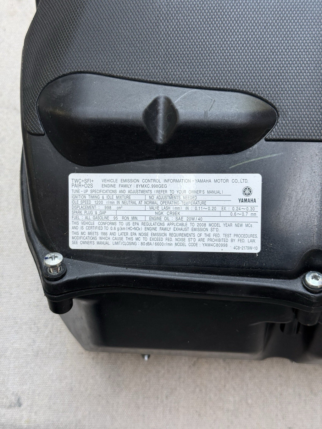2007-2008 Yamaha YZF-R1 R1 OEM Airbox Air Filter Box 4C8-14411-00 4C8-14421-002