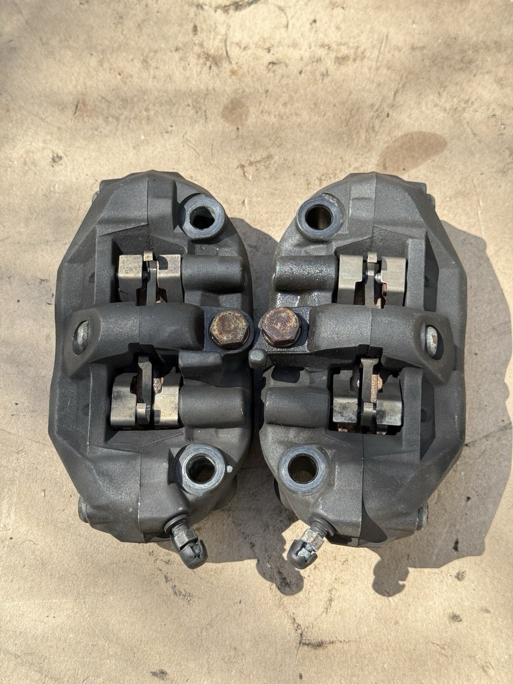 2006-2007 Honda CBR600RR OEM Front Brake Caliper Set Left Right Pair