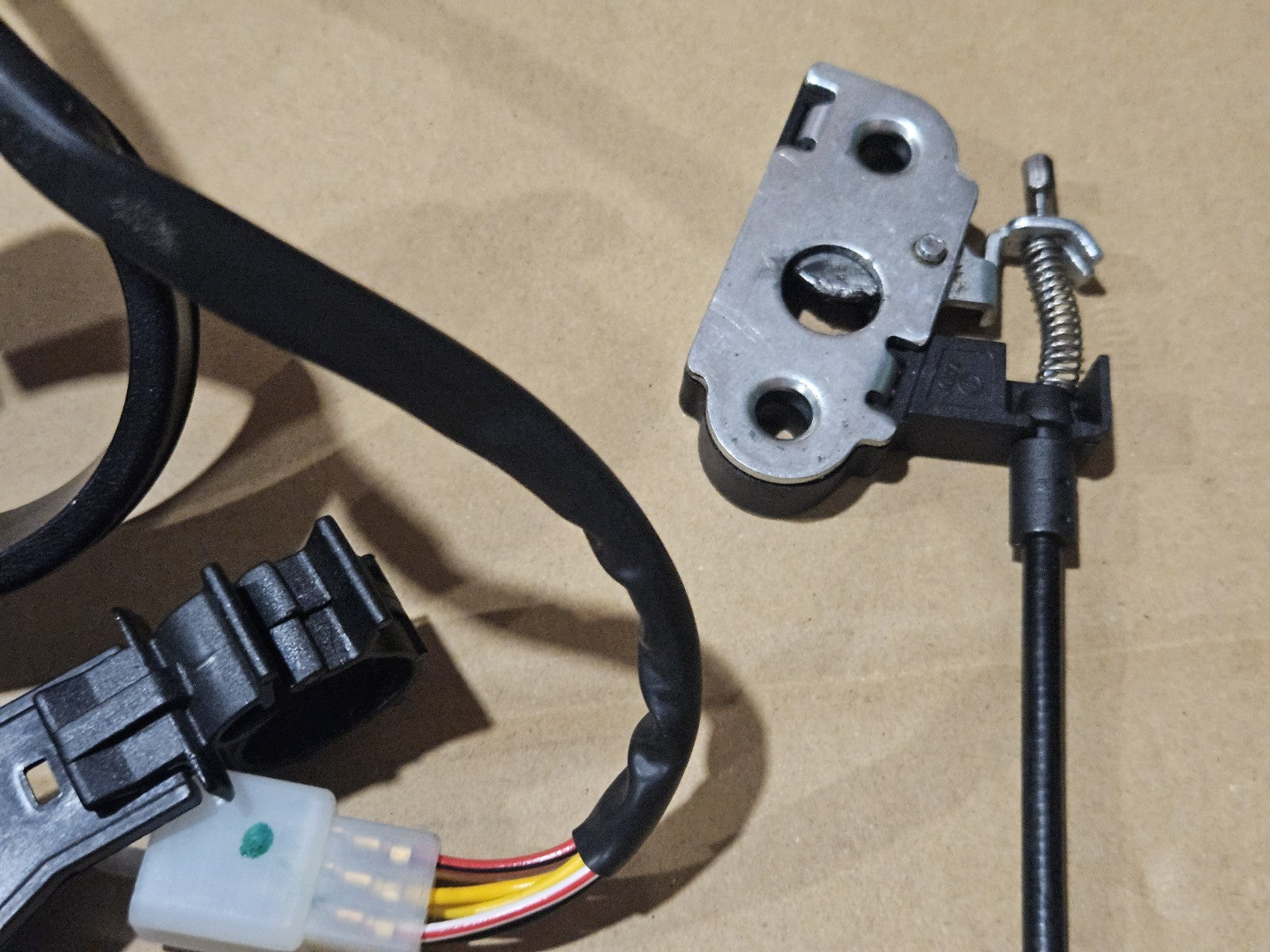 Genuine OEM Aprilia RSV4 1100 ECU Ignition Lockset Gas Cap OEM Keys 2019-2024