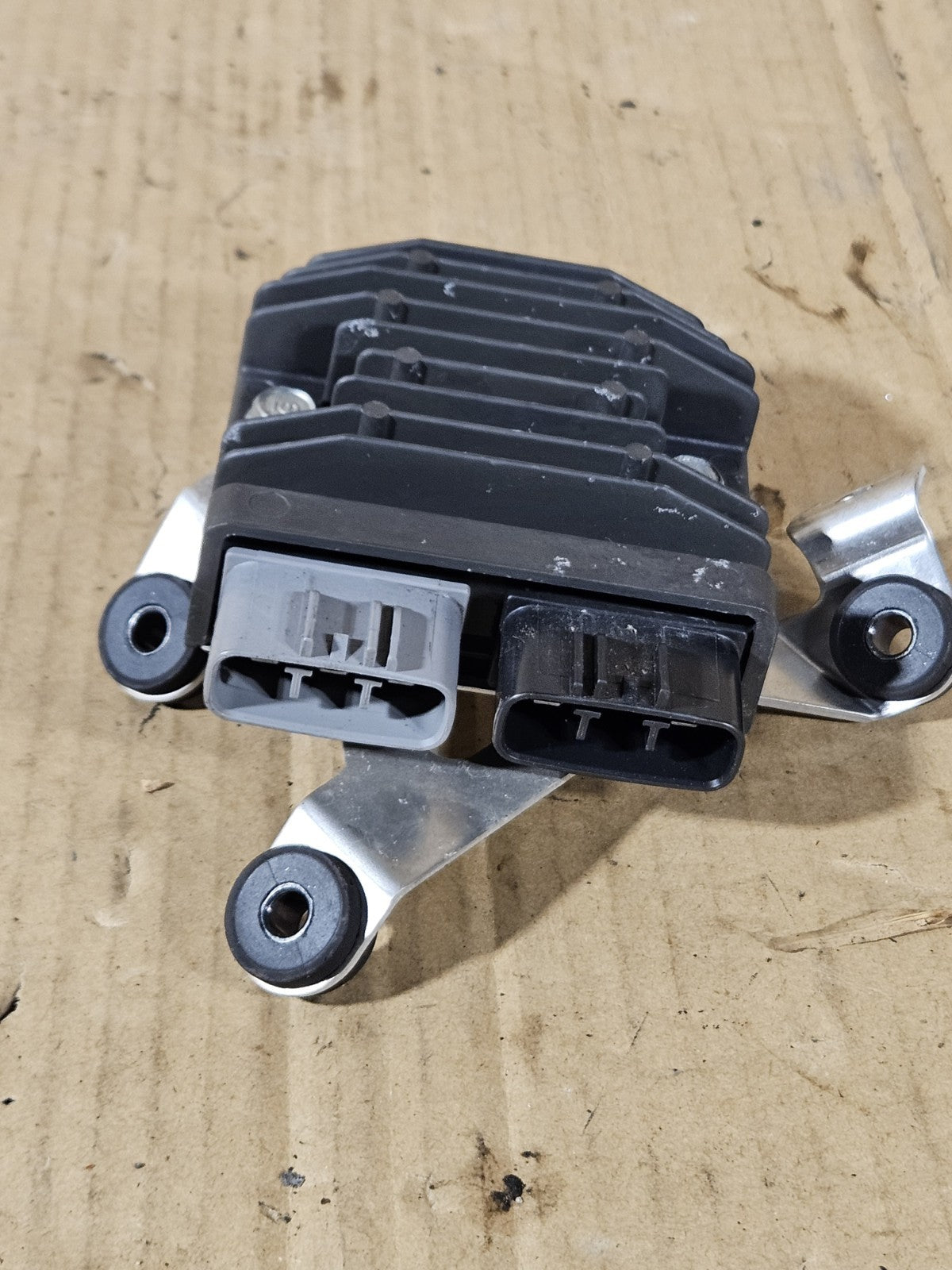 2013 Honda CBR600RR Voltage Regulator OEM 31600-HR0-F01 31600-MGZ-J01 2013-20207