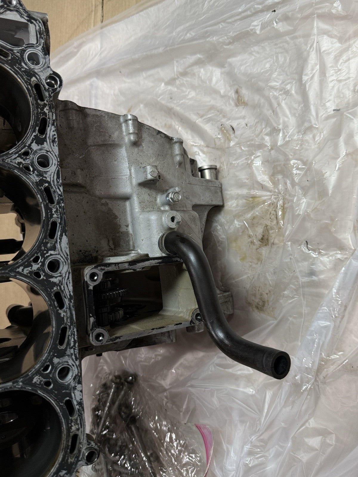 11-15 KAWASAKI NINJA ZX10R OEM ENGINE MOTOR CRANKCASE CRANK CASES BLOCK11