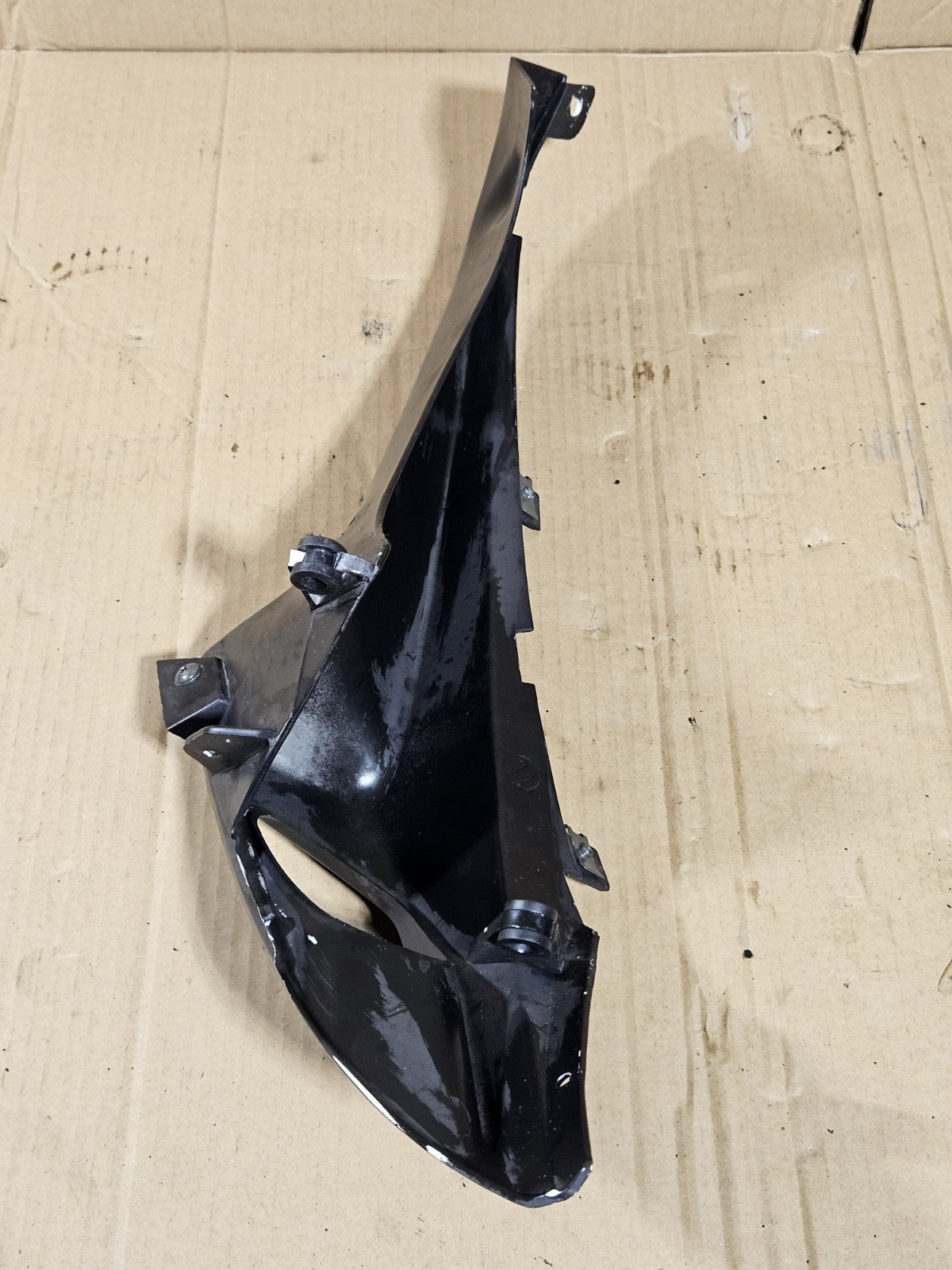 2006 2007 Suzuki GSXR600 Right Air Intake Duct OEM 9442001H00 Genuine Tube1