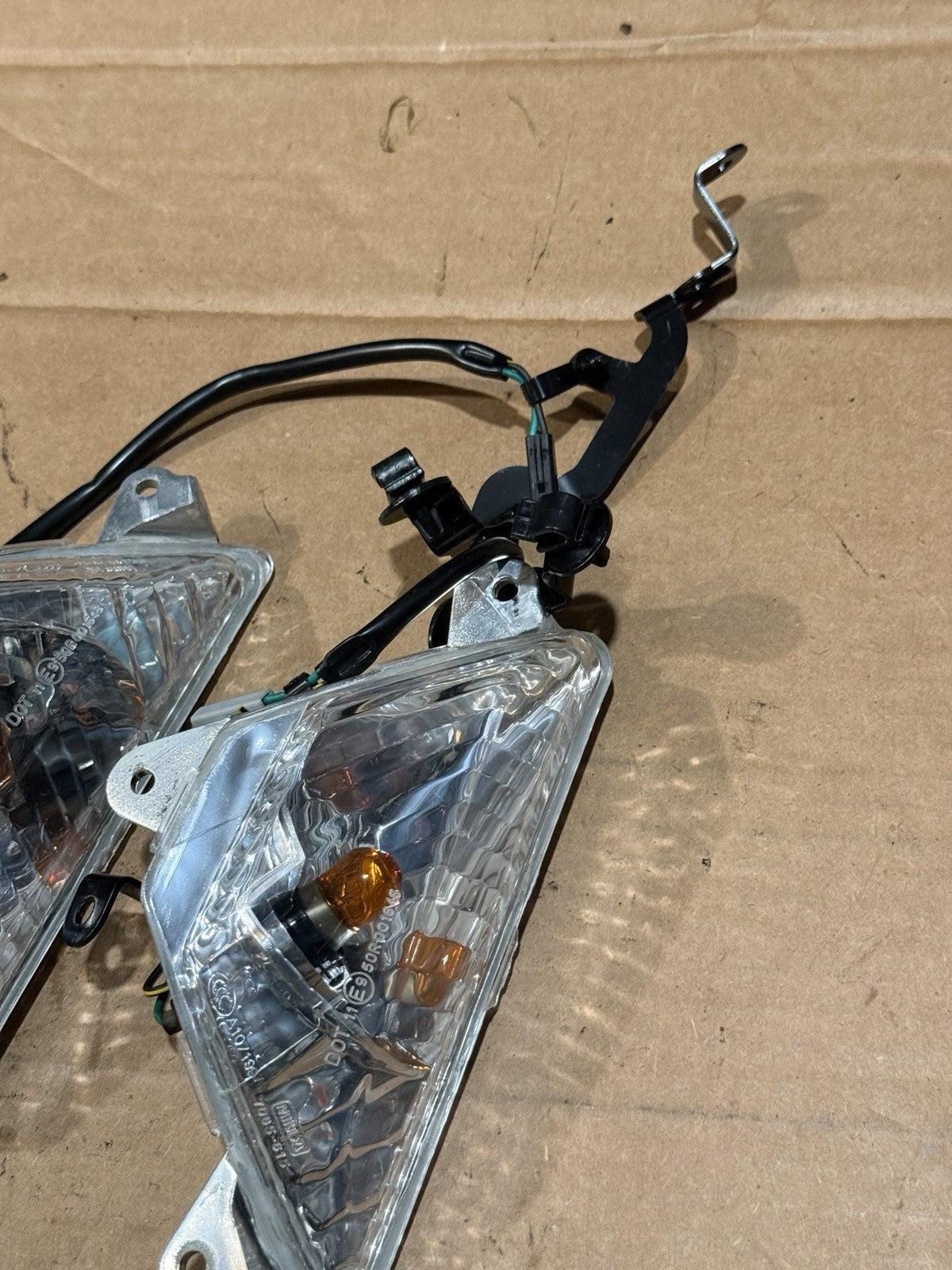 19-23 Kawasaki Ninja ZX6R 636 OEM Fairing Front Turn Signals Blinkers 23040-01375