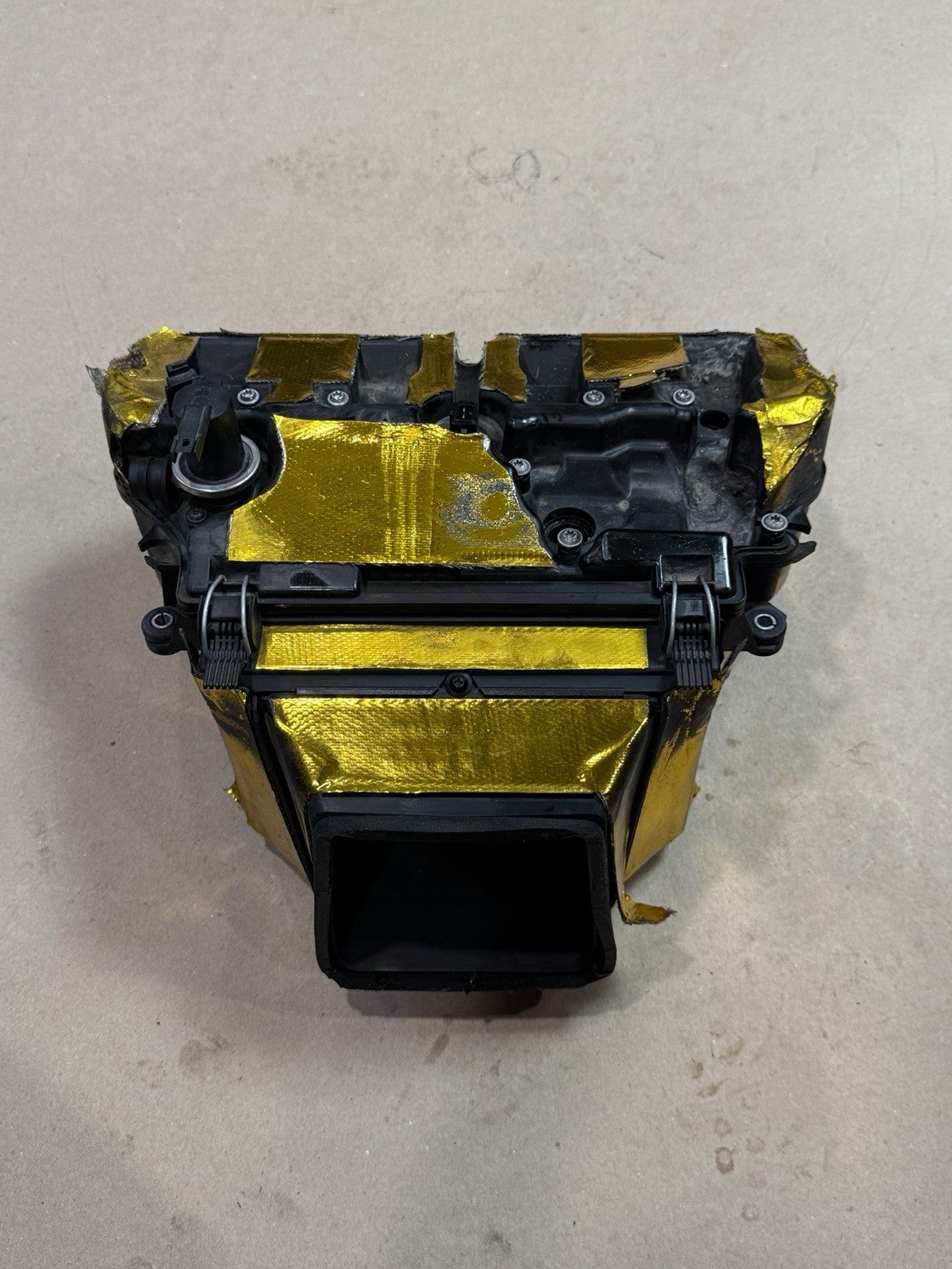 09-14 BMW S1000RR OEM Airbox Air Box Intake Filter Housing Genuine S 1000 RR