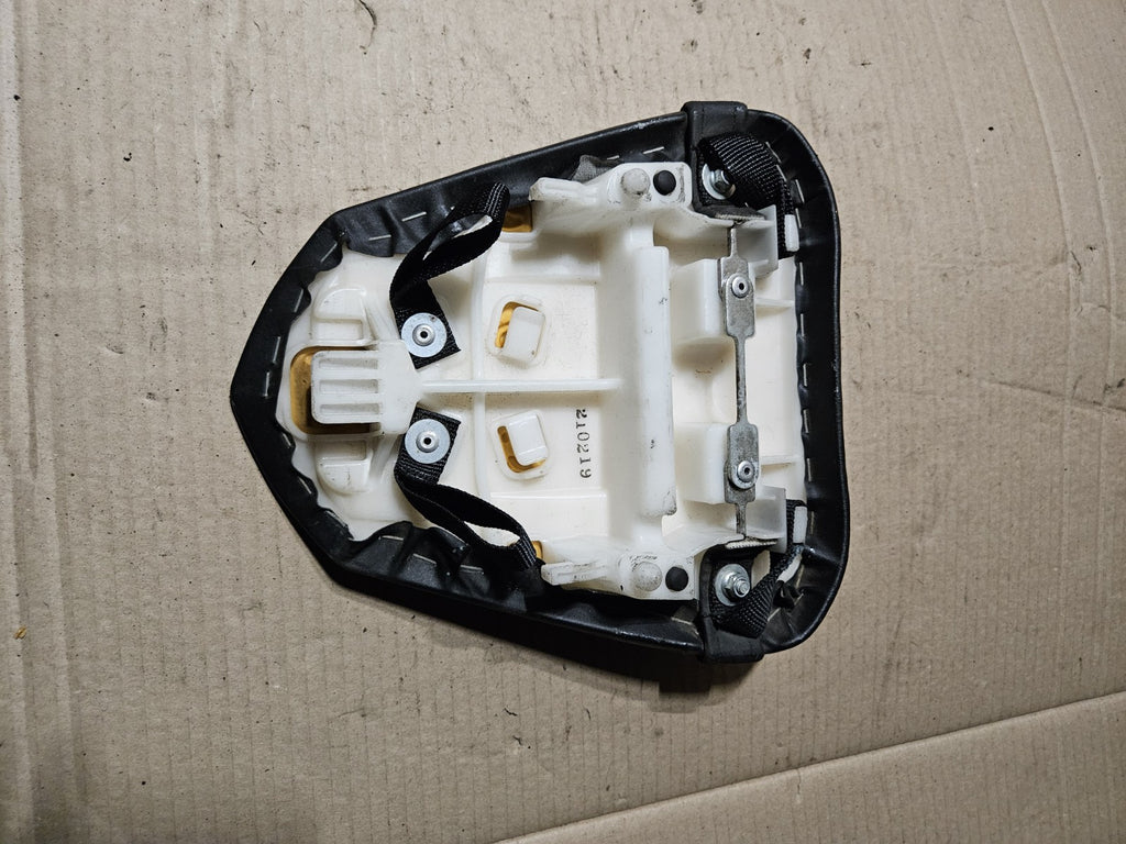 08-16 Yamaha YZF-R6 R6 OEM Rear Passenger Seat Pillion Saddle 13S-24750-00-004