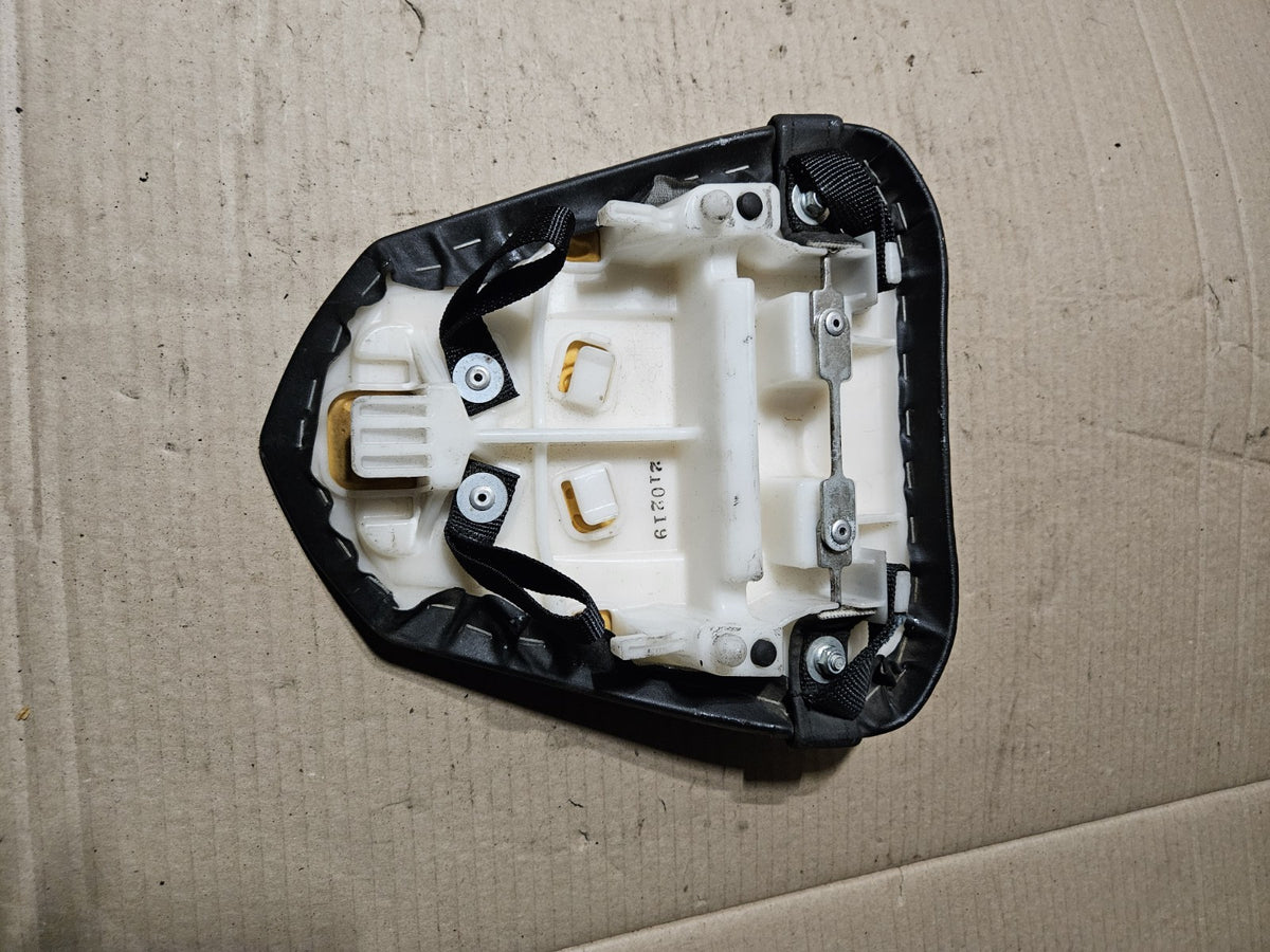 08-16 Yamaha YZF-R6 R6 OEM Rear Passenger Seat Pillion Saddle 13S-24750-00-004