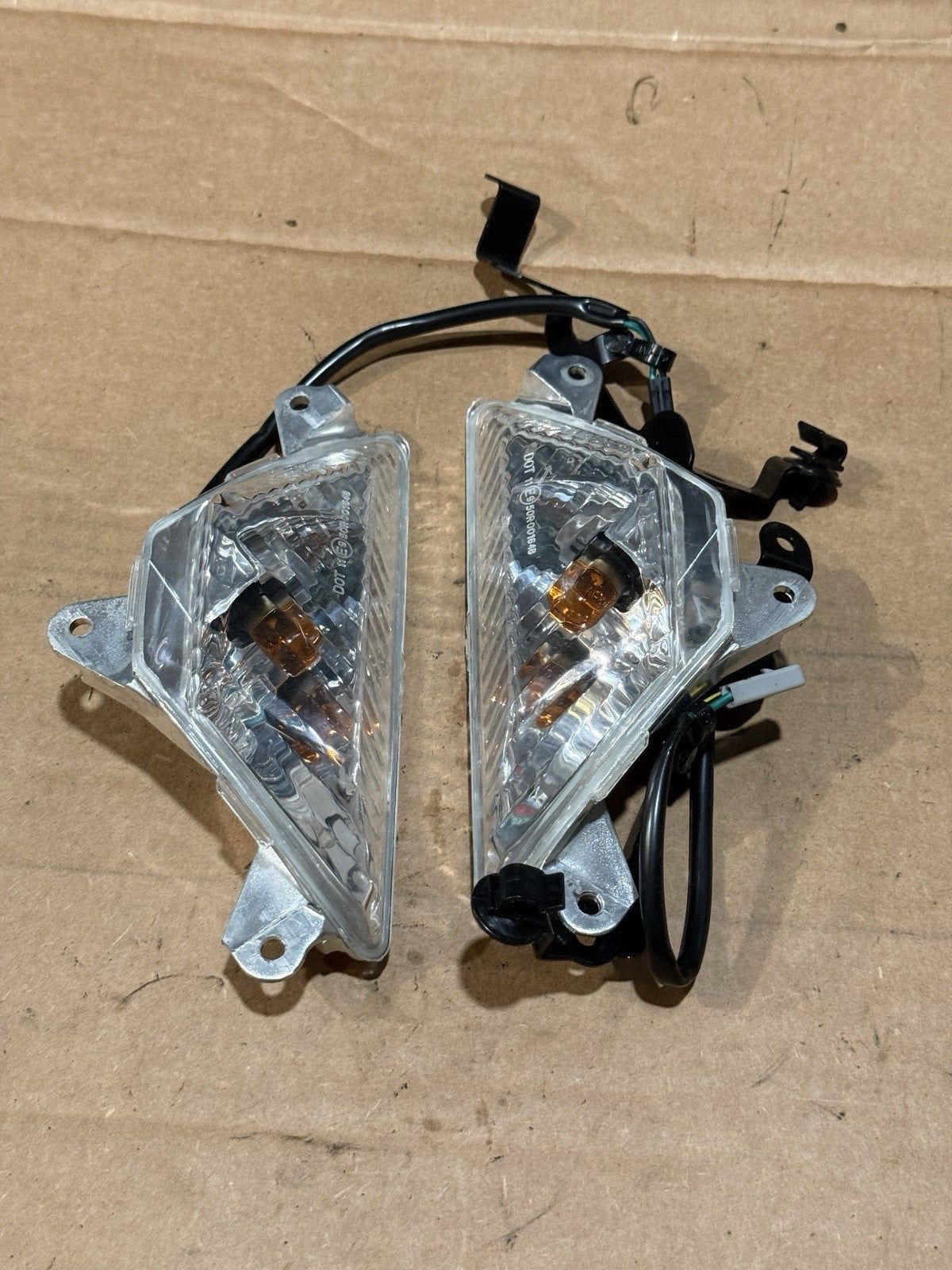 19-23 Kawasaki Ninja ZX6R 636 OEM Fairing Front Turn Signals Blinkers 23040-01373