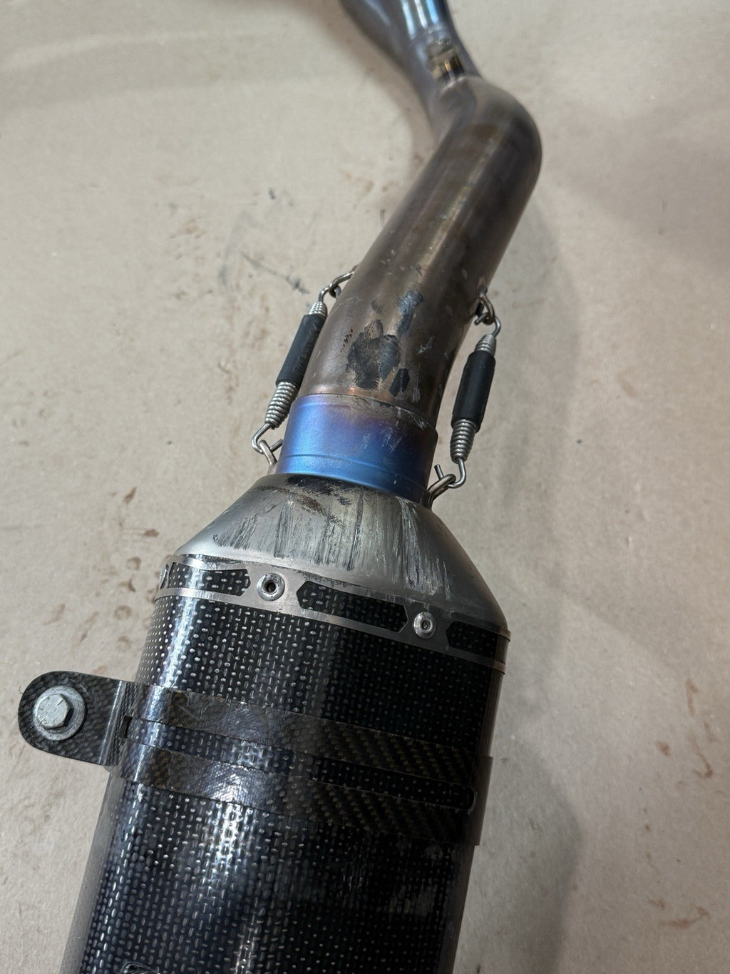 09-16 Suzuki GSXR1000 Aftermarket Akrapovic Full Exhaust System Carbon Muffler
