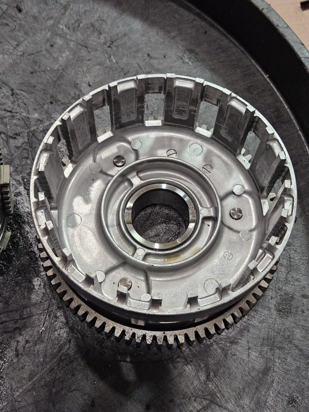 2017-2025 Suzuki GSX-R1000 GSXR1000R L7 OEM Clutch Basket Hub Plates 21200-1788010