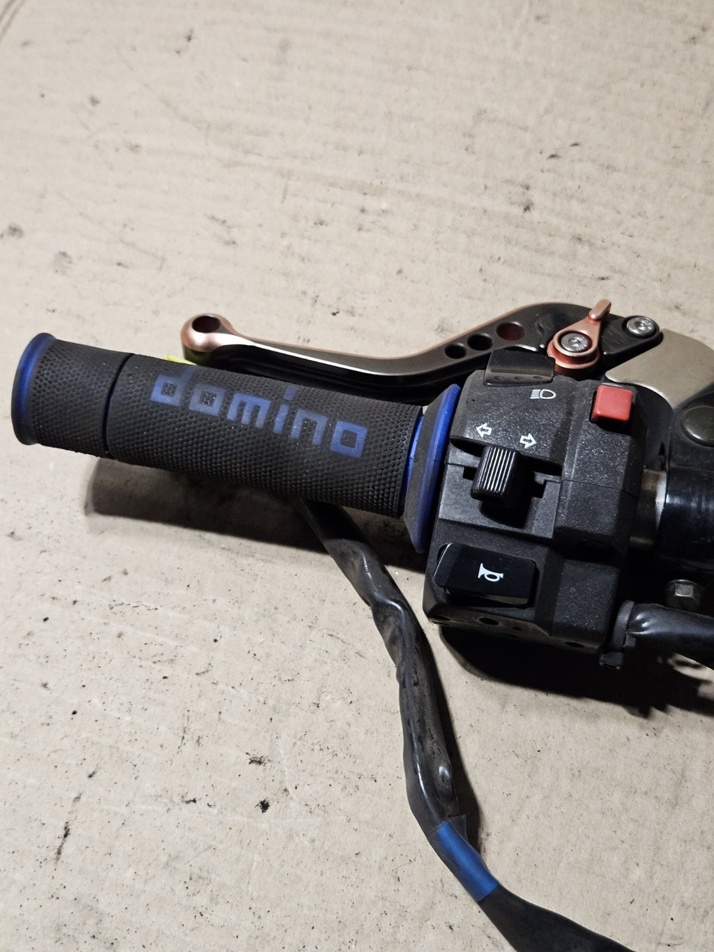 2006-2007 Suzuki GSXR600 GSXR750 OEM Left Clip On Handlebar Switch 56151-01H013