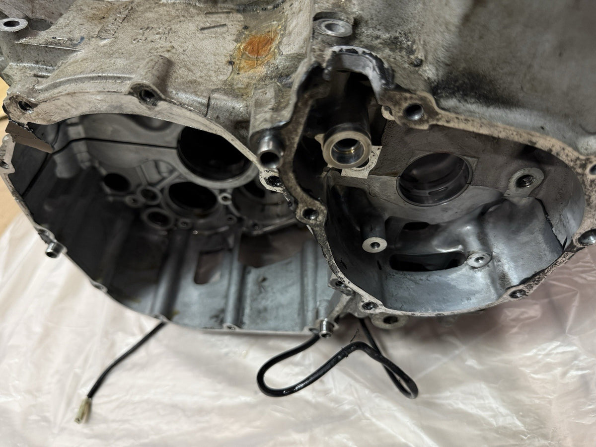 2000-2003 Suzuki GSXR750 OEM Engine Crankcase Upper Lower Case Block Assembly14