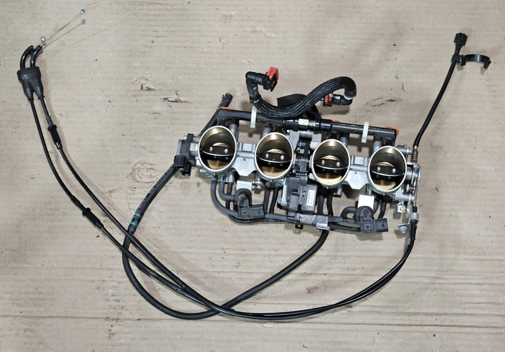 2013-2018 Kawasaki Ninja ZX6R 636 OEM Throttle Bodies Injectors 2017