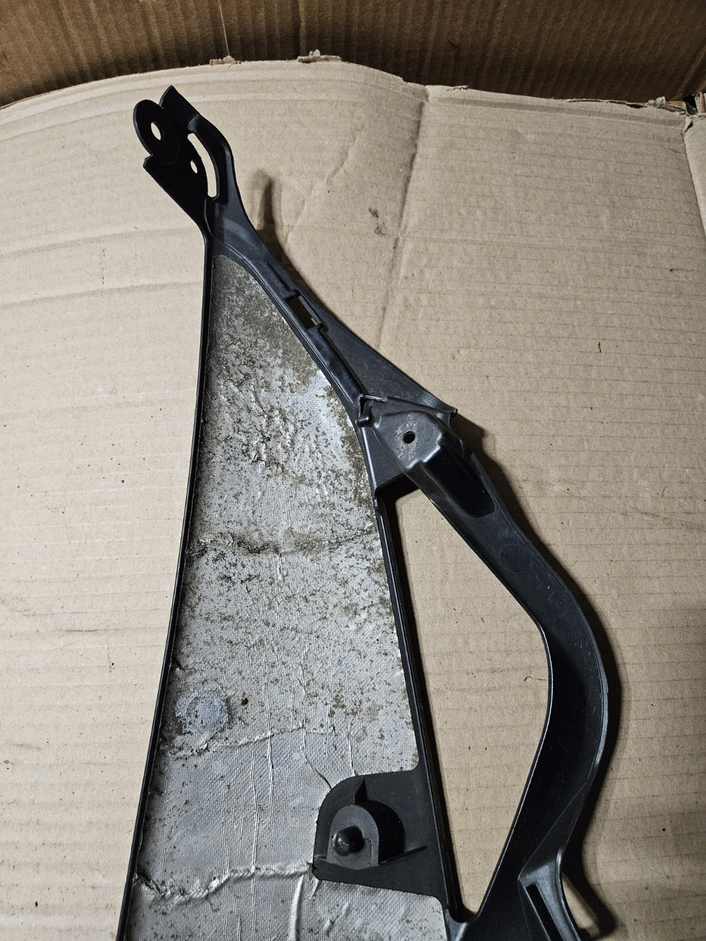 2006-2007 Suzuki GSXR600 GSXR750 OEM Right Lower Belly Fairing Black 94470-01H0111