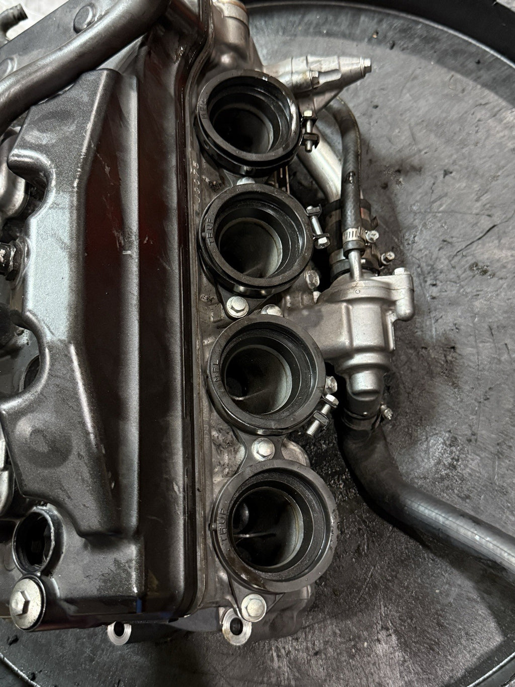 2008-2011 Honda CBR1000RR OEM Engine Cylinder Head Valves Camshafts Assembly1