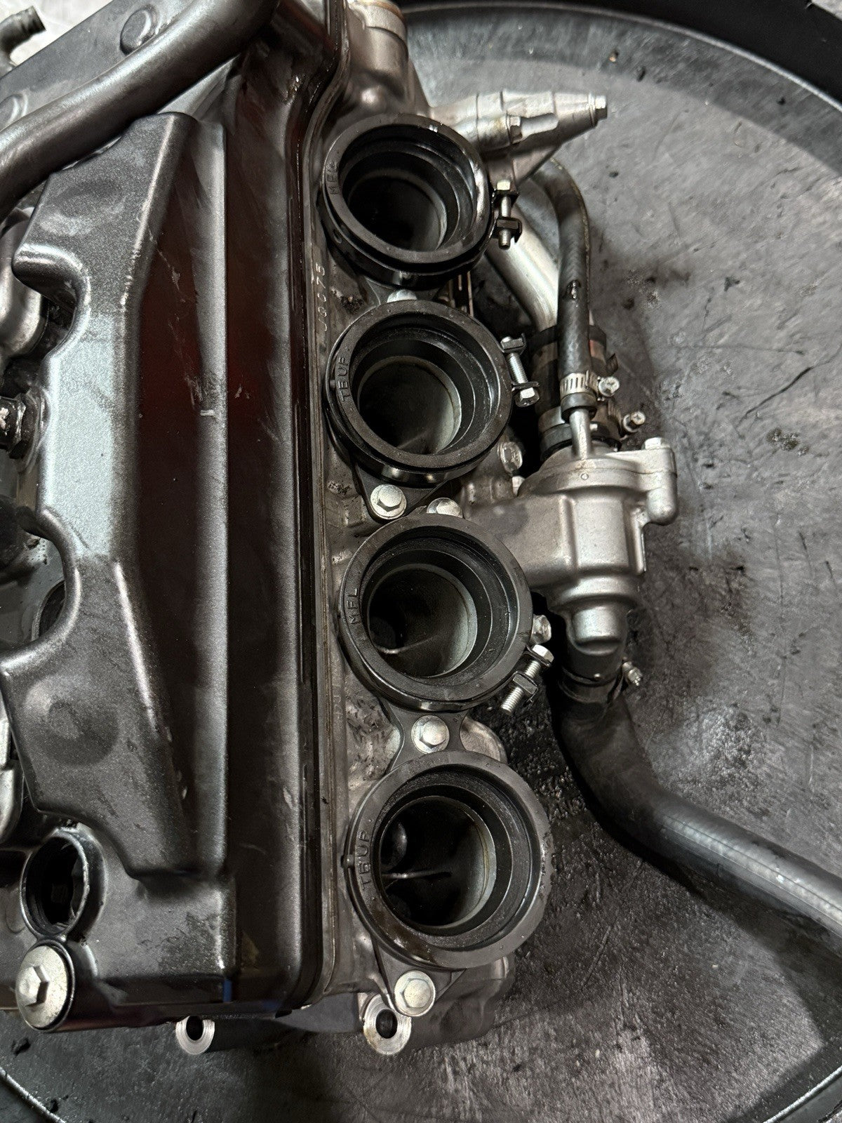2008-2011 Honda CBR1000RR OEM Engine Cylinder Head Valves Camshafts Assembly1