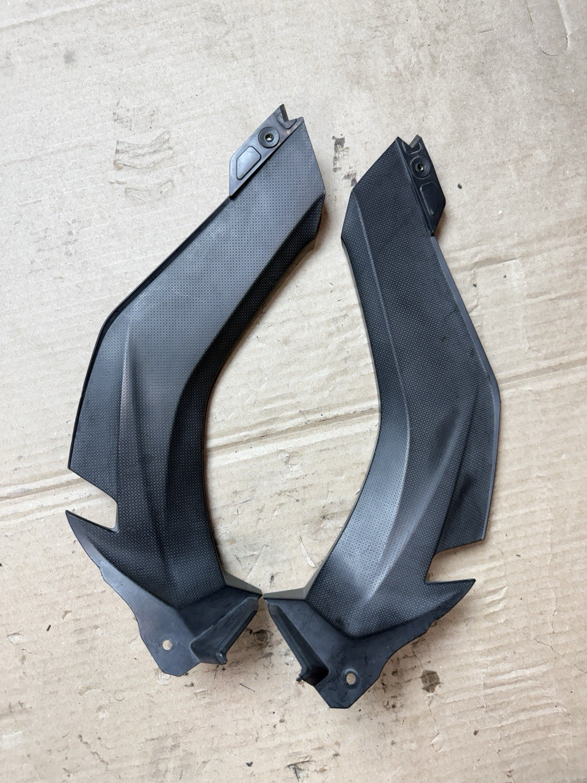 2011-2015 Kawasaki Ninja ZX10R OEM Speedometer Gauge Cluster Trim Panel