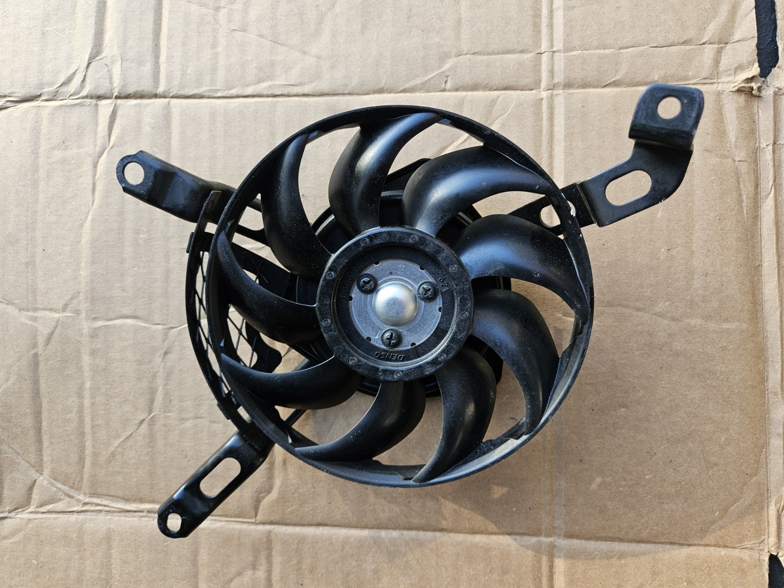 2005 Suzuki GSXR1000 OEM Cooling Fan Assembly Radiator Coolant Water Pump Hose