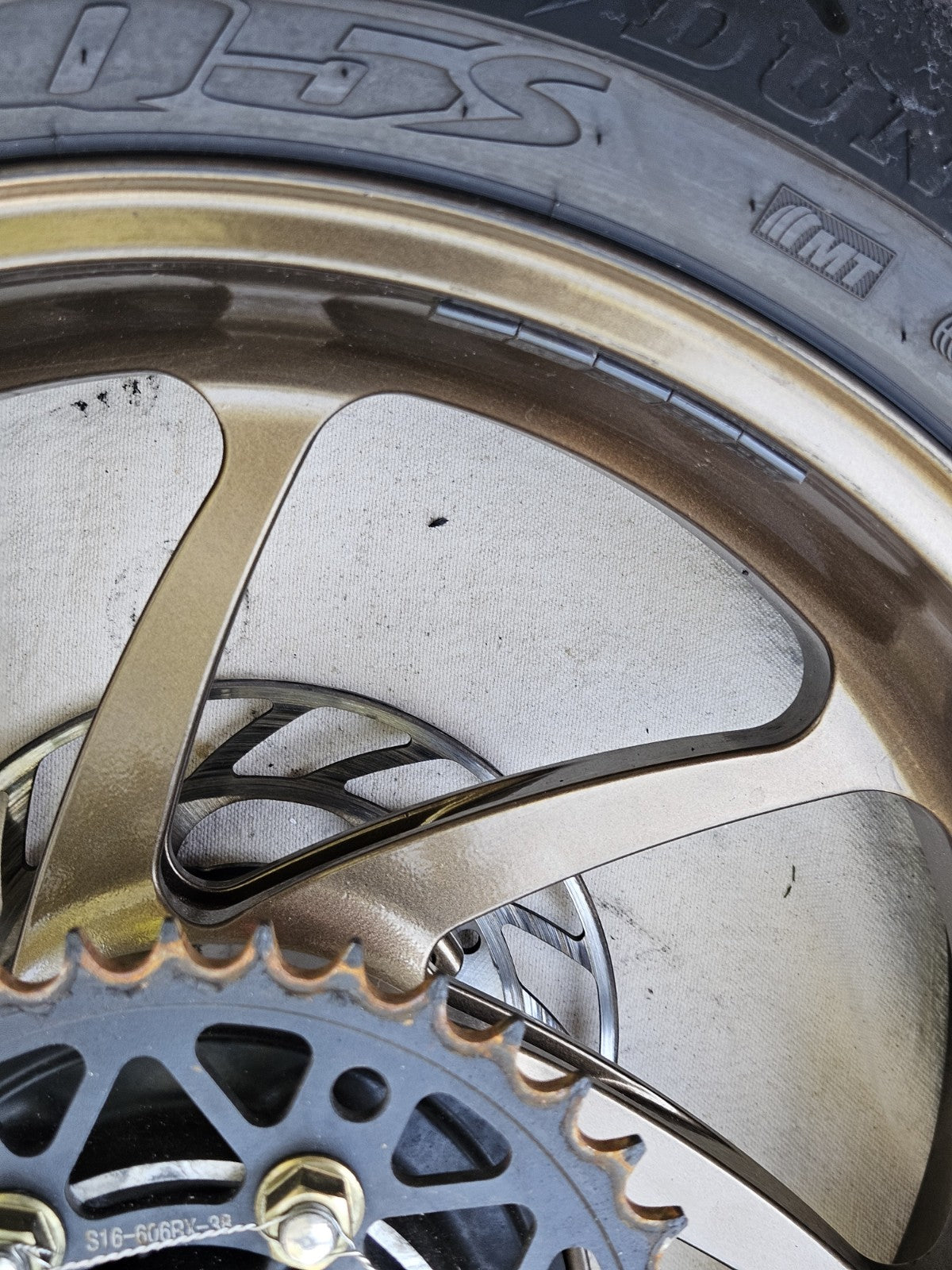 KAWASAKI NINJA ZX10RR ZX10R Marchesini FORGED REAR WHEEL RIM GOLD BRONZE12
