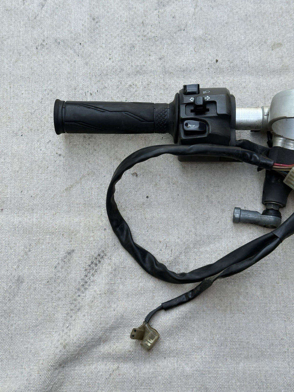 2007-2008 Yamaha YZF-R1 R1 OEM Left Clip-On Handle Bar Clutch Perch Lever 4C86