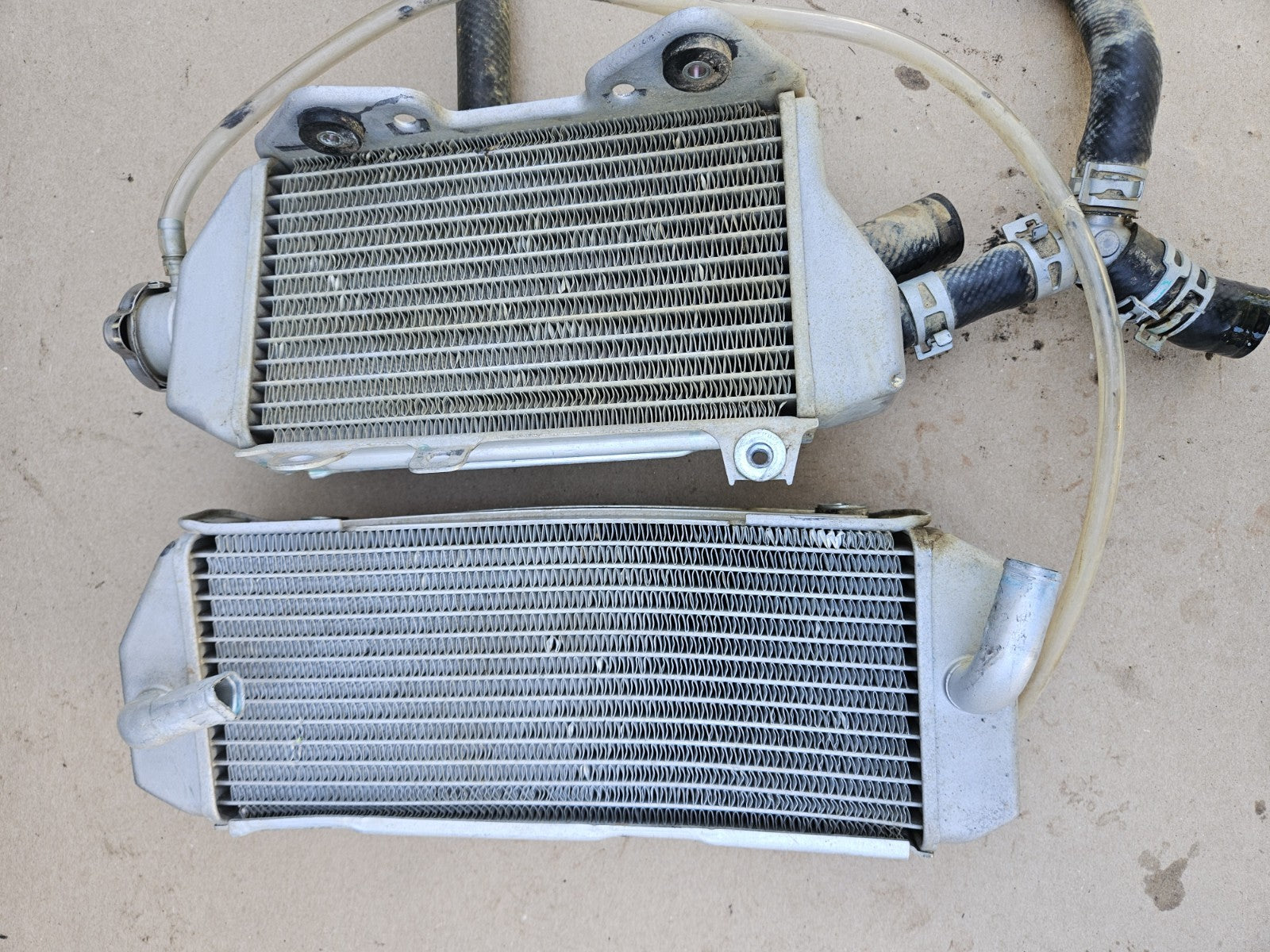 16-18 Kawasaki KX450F Radiator Set Left Right Complete Engine Cooling DMG