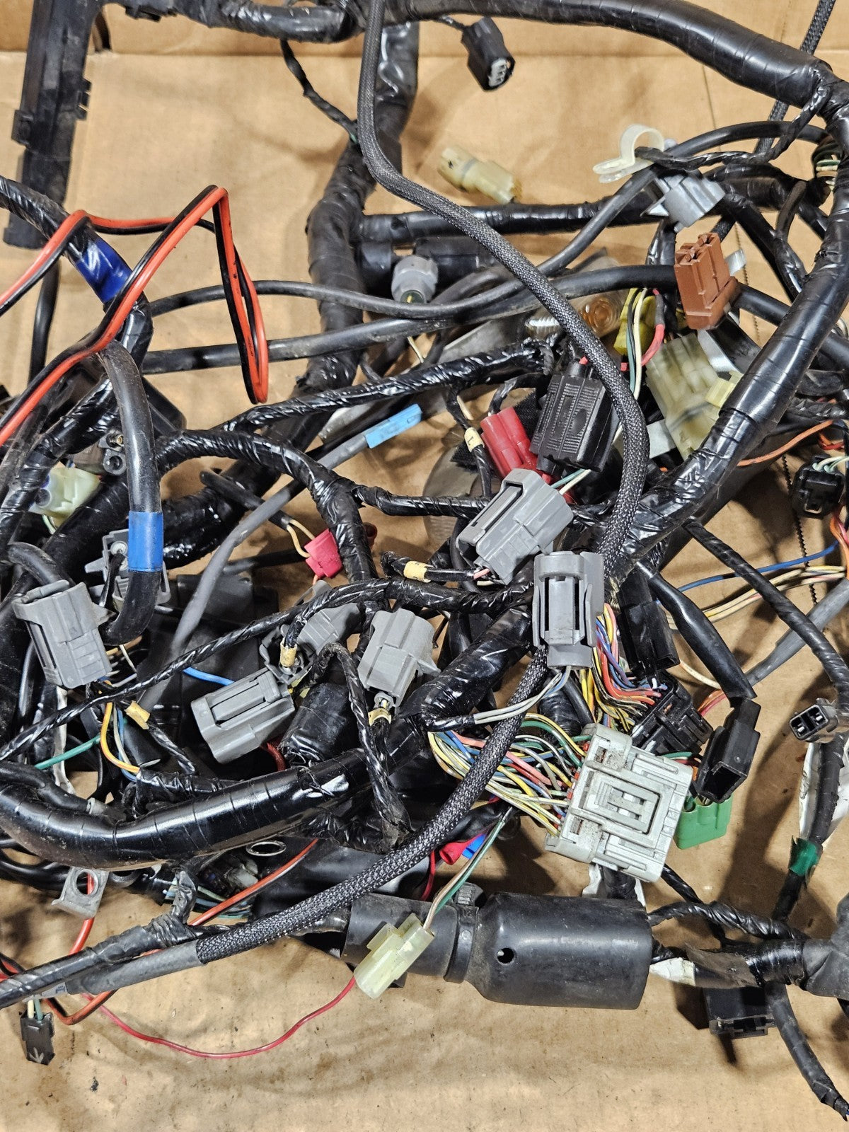 2006 Honda CBR1000RR Main Wiring Harness OEM 32100MELA20 Genuine Loom Motorcycle12