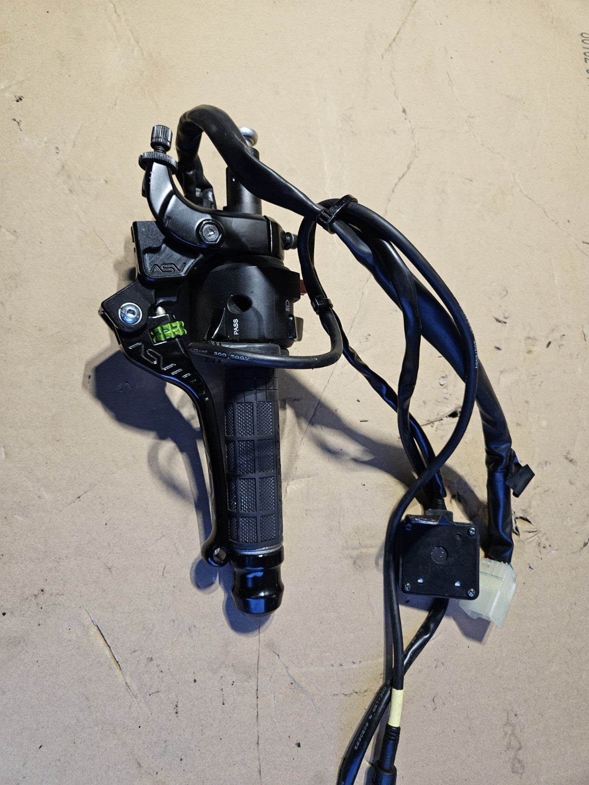 17-19 Kawasaki Ninja 650 ABS EX650 OEM Left Clip On Handlebar Switch 46091-039522