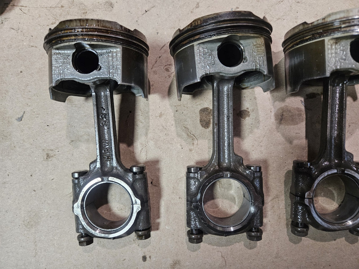 2001-2006 Honda CBR600F4i OEM Engine Block Crankcase Pistons Connecting Rods Set1