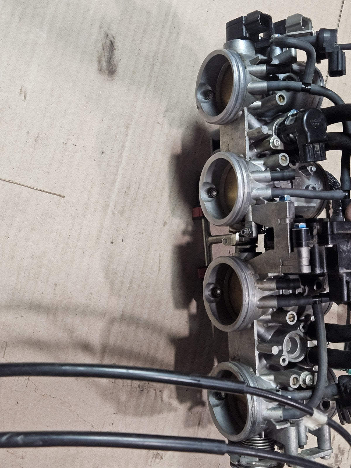 11-15 2014 Kawasaki Ninja ZX10R OEM Throttle Bodies Injectors Fuel Assembly Runs