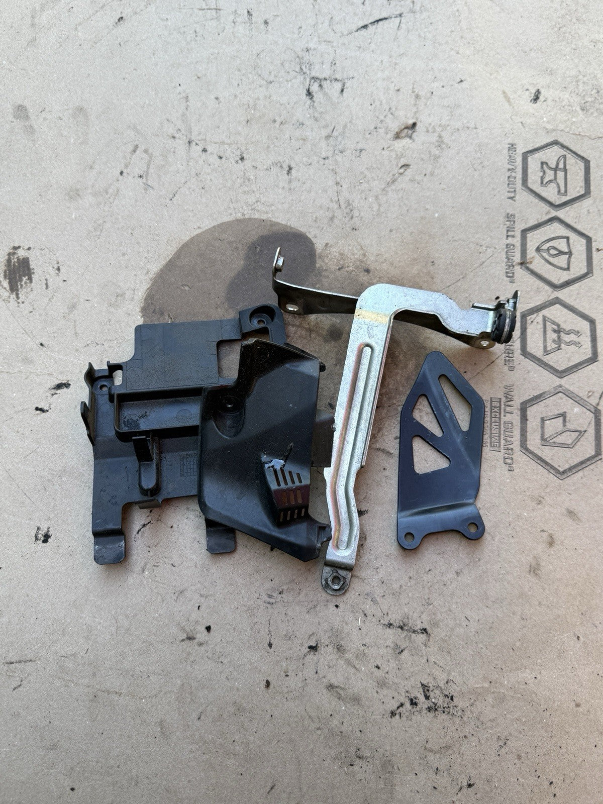 2017-2025 Suzuki GSXR1000 GSXR1000R OEM Engine Motor Mount Brackets Set L72