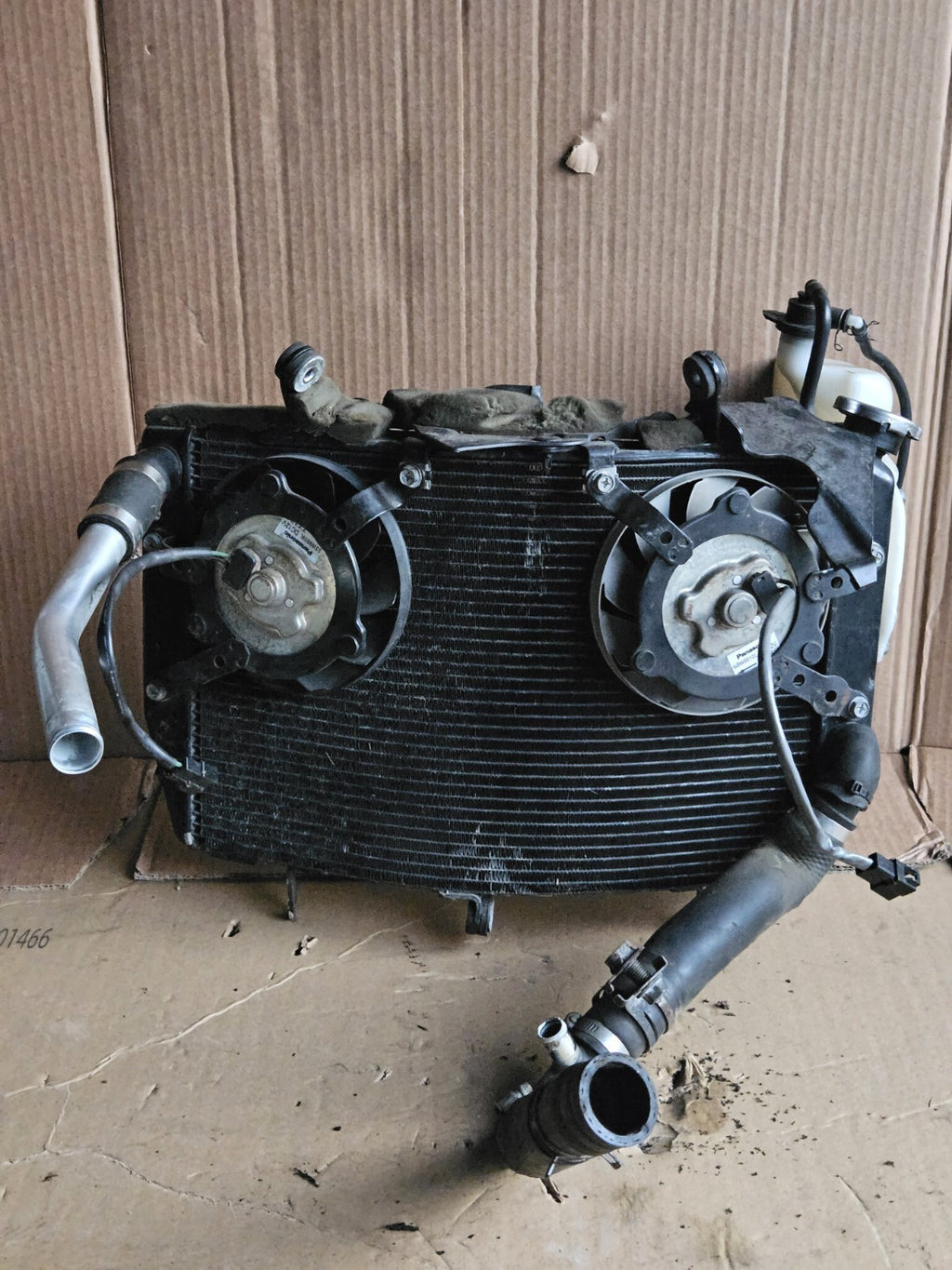 2008-2016 Yamaha YZF-R6 R6 OEM Radiator Cooling Fans Overflow Tank 13S-12461-006