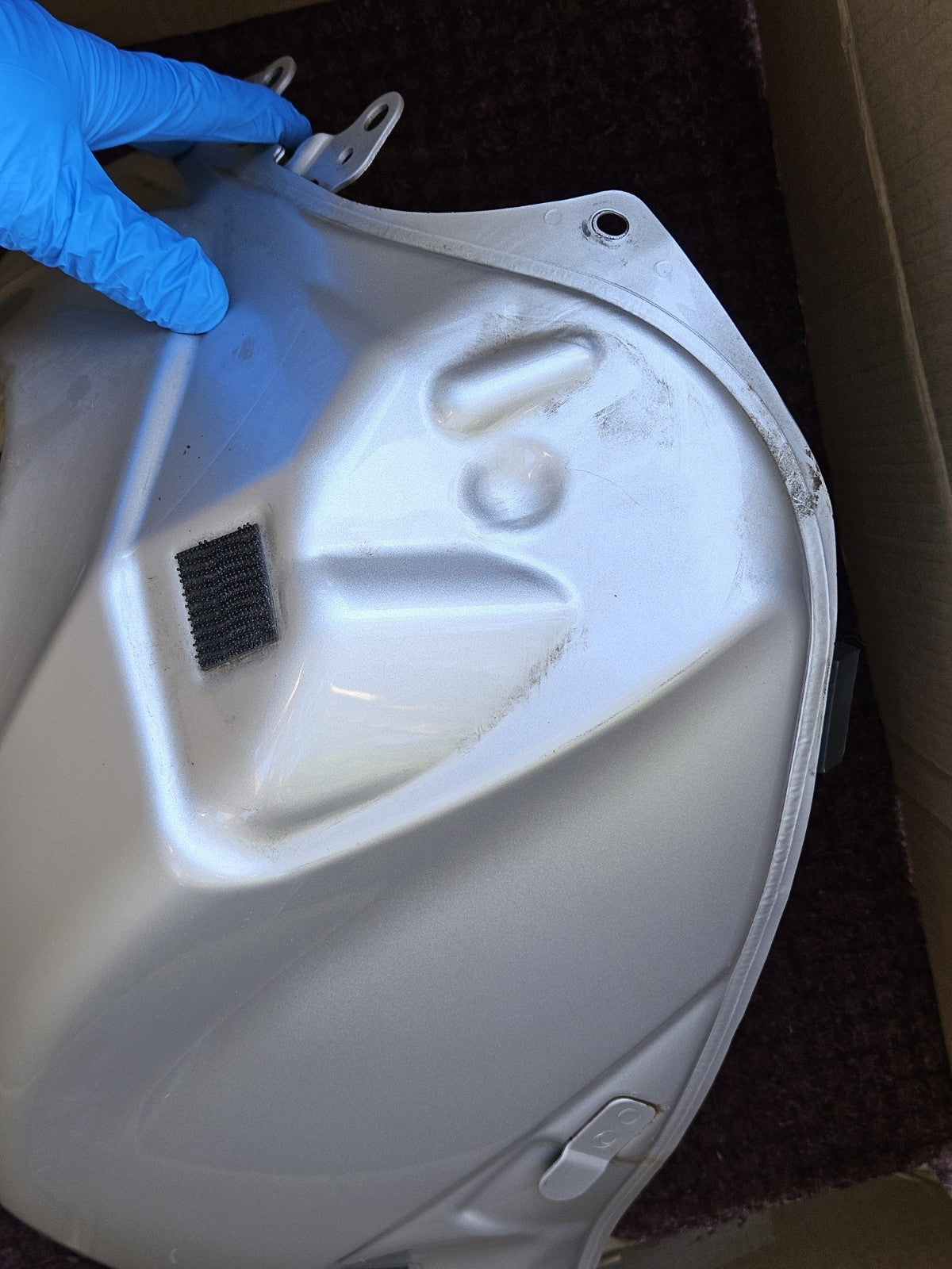 2006 2007 SUZUKI GSXR 600 GSXR600 Gas Tank Fuel Cell Petrol Reservoir READ4