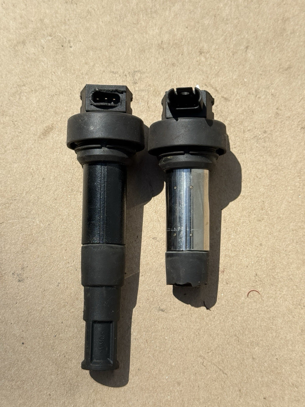 10-19 2013 BMW S1000RR OEM IGNITION COILS COIL SPARK PLUG CAPS DAMAGED