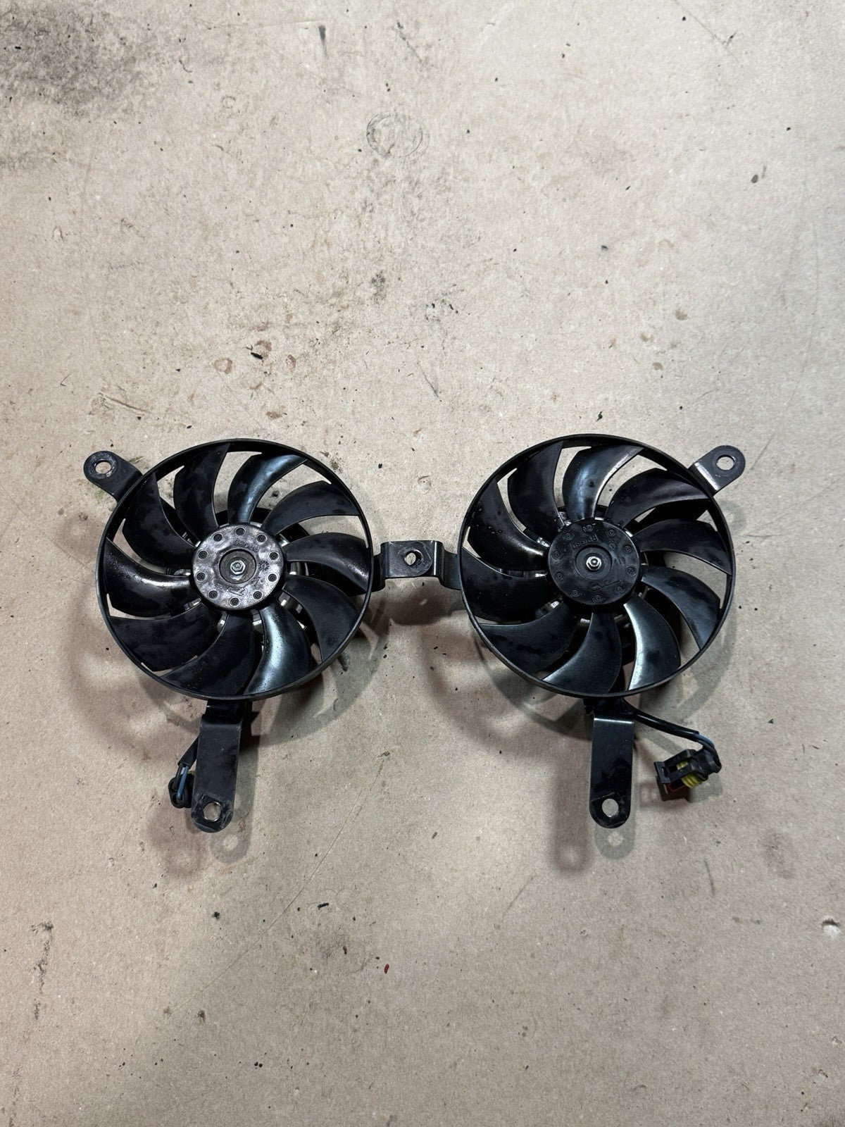 11-13 Ducati 848 EVO 848EVO OEM Radiator Cooling Fans Fan Motor Set 550.4.018.1A2