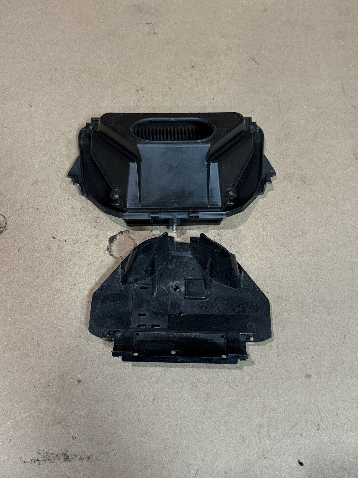 2008-2016 Yamaha YZF-R6 R6 K&N Air Filter Airbox Intake Air Duct 13S-14450-10-003