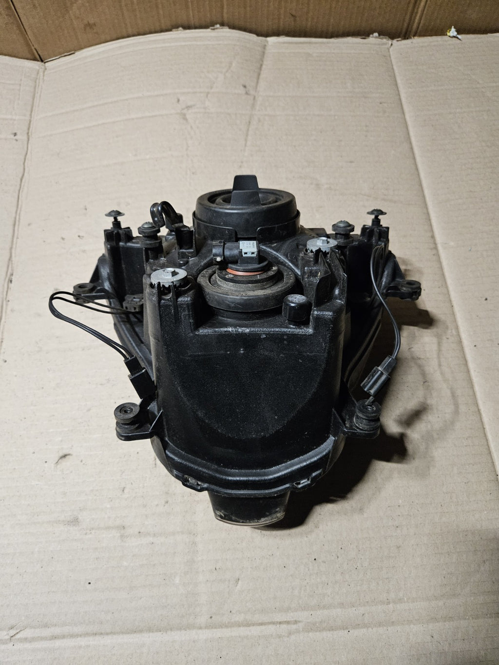 2006-2007 Suzuki GSXR600 GSXR750 GSX-R600 GSX-R750 OEM Front Headlight Headlamp2