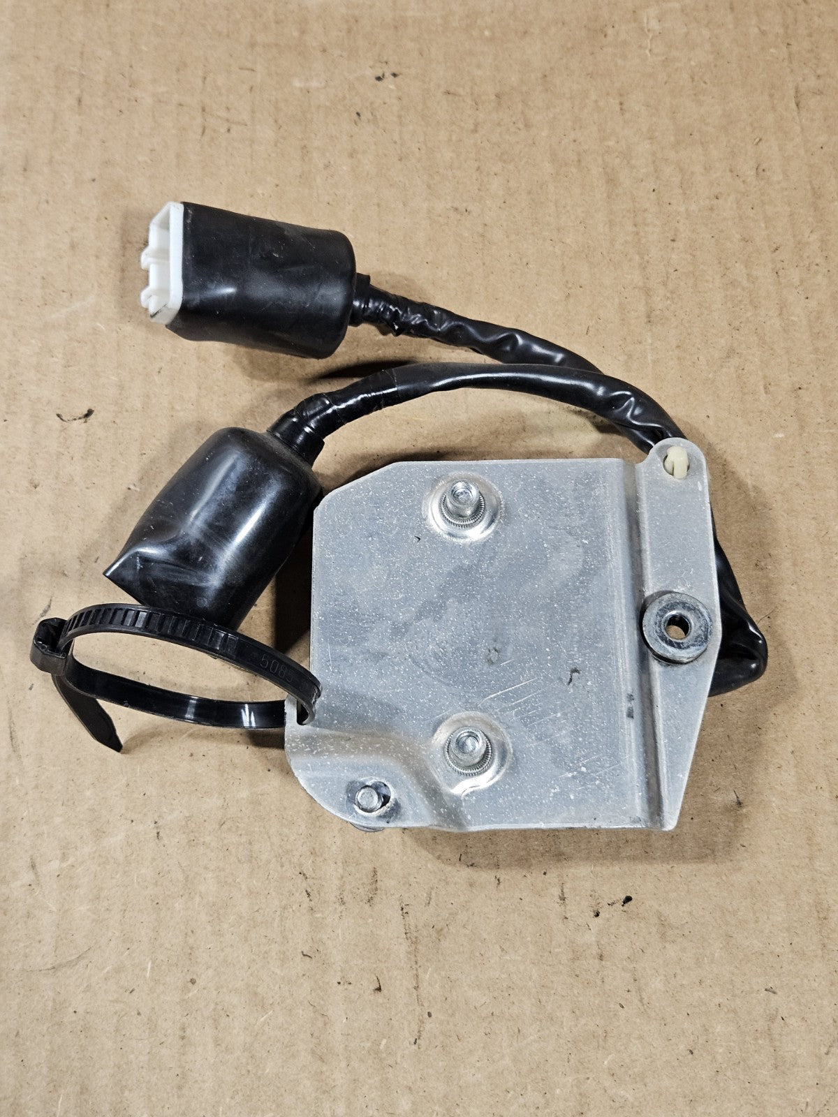 2006 2007 Honda CBR1000RR OEM Voltage Regulator Rectifier 31600MELA21 06-071
