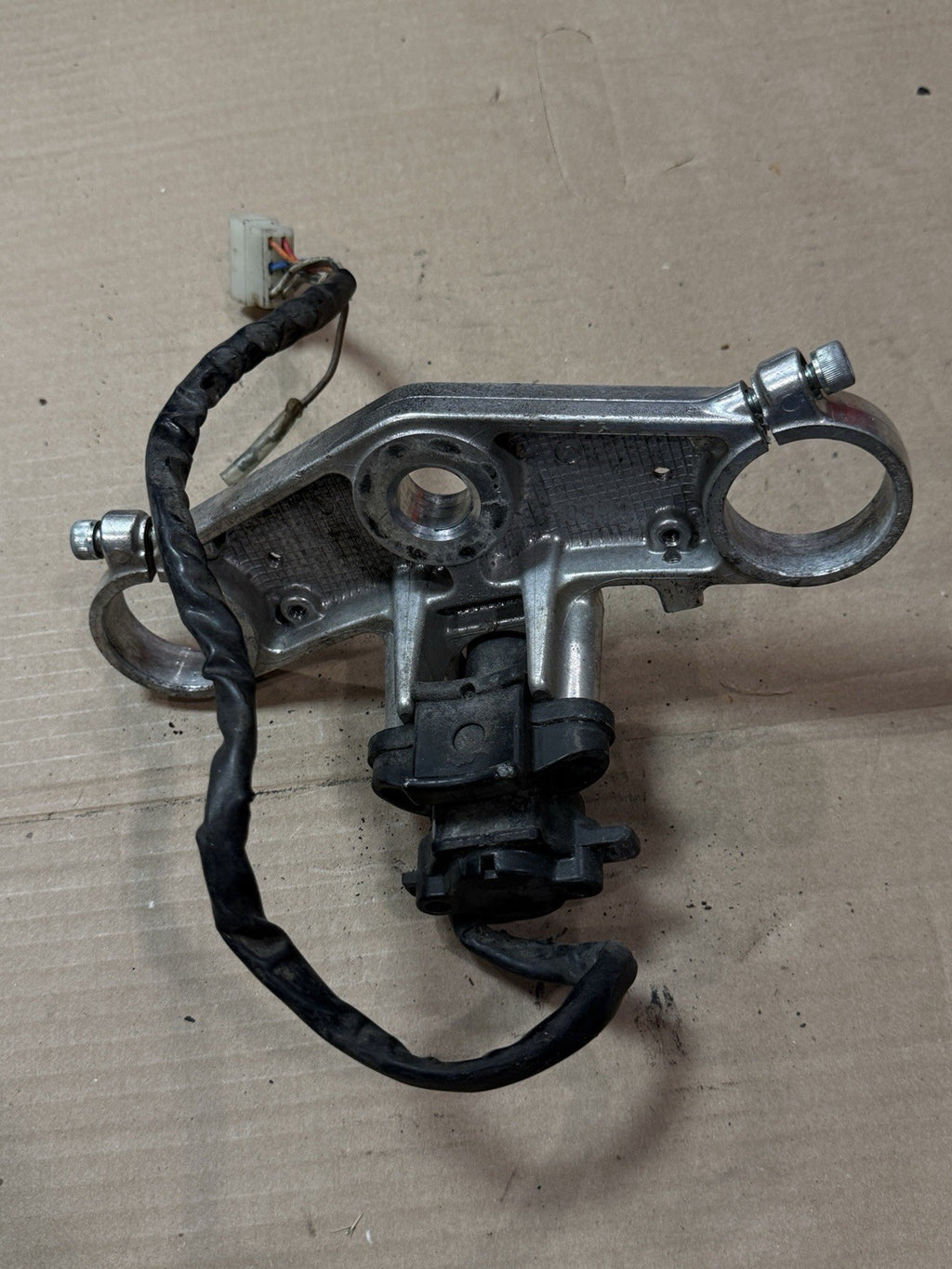 1998 1999 Kawasaki Ninja ZX6R ZX600G OEM Upper Triple Tree Ignition Switch Key9