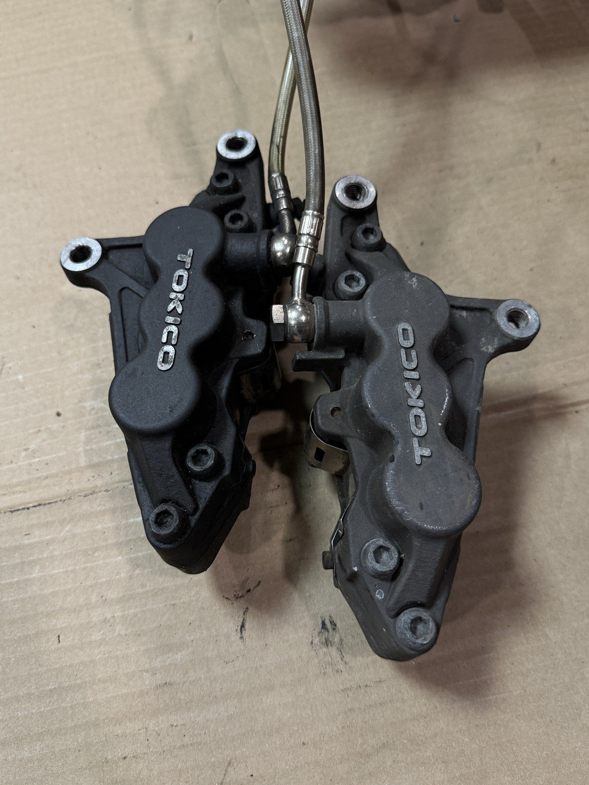 98-99 KAWASAKI NINJA ZX6R RIGHT LEFT FRONT BRAKE CALIPER SET PAIR CALIPERS Lever7