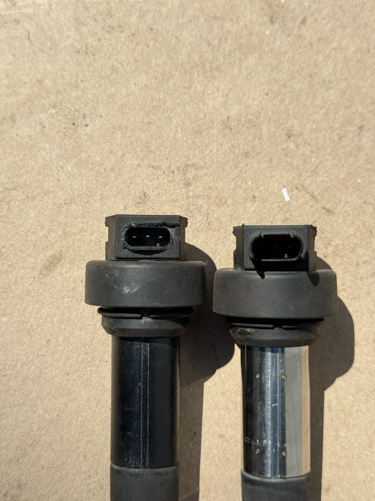 10-19 2013 BMW S1000RR OEM IGNITION COILS COIL SPARK PLUG CAPS DAMAGED