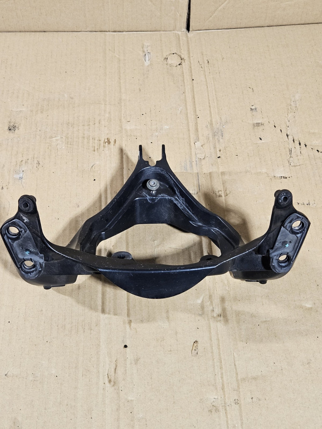 2006 2007 Suzuki GSXR600 Fairing Stay OEM 9446101H00 Genuine Front Bracket5