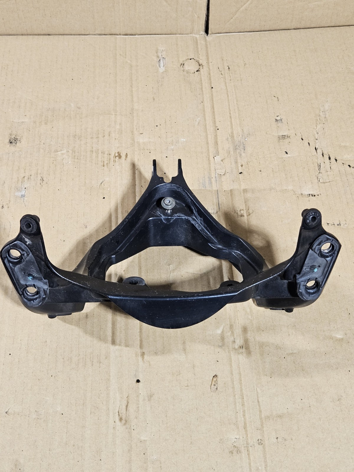 2006 2007 Suzuki GSXR600 Fairing Stay OEM 9446101H00 Genuine Front Bracket5