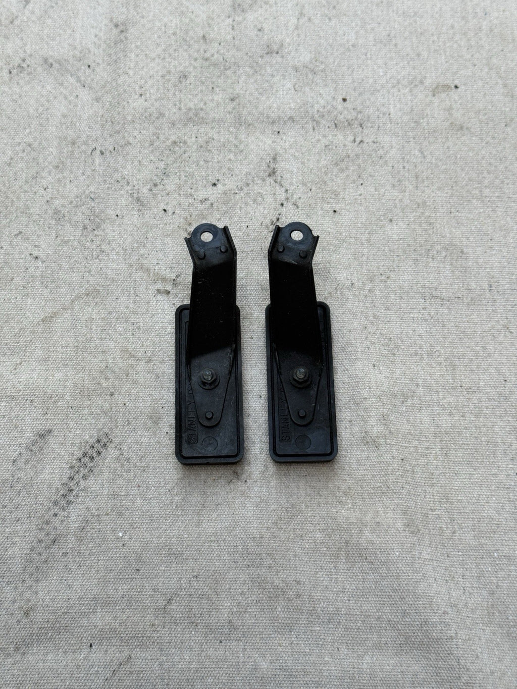 2007-2008 Yamaha YZF-R1 R1 OEM Front Side Reflector Bracket Pair 5VY-85122-00-005