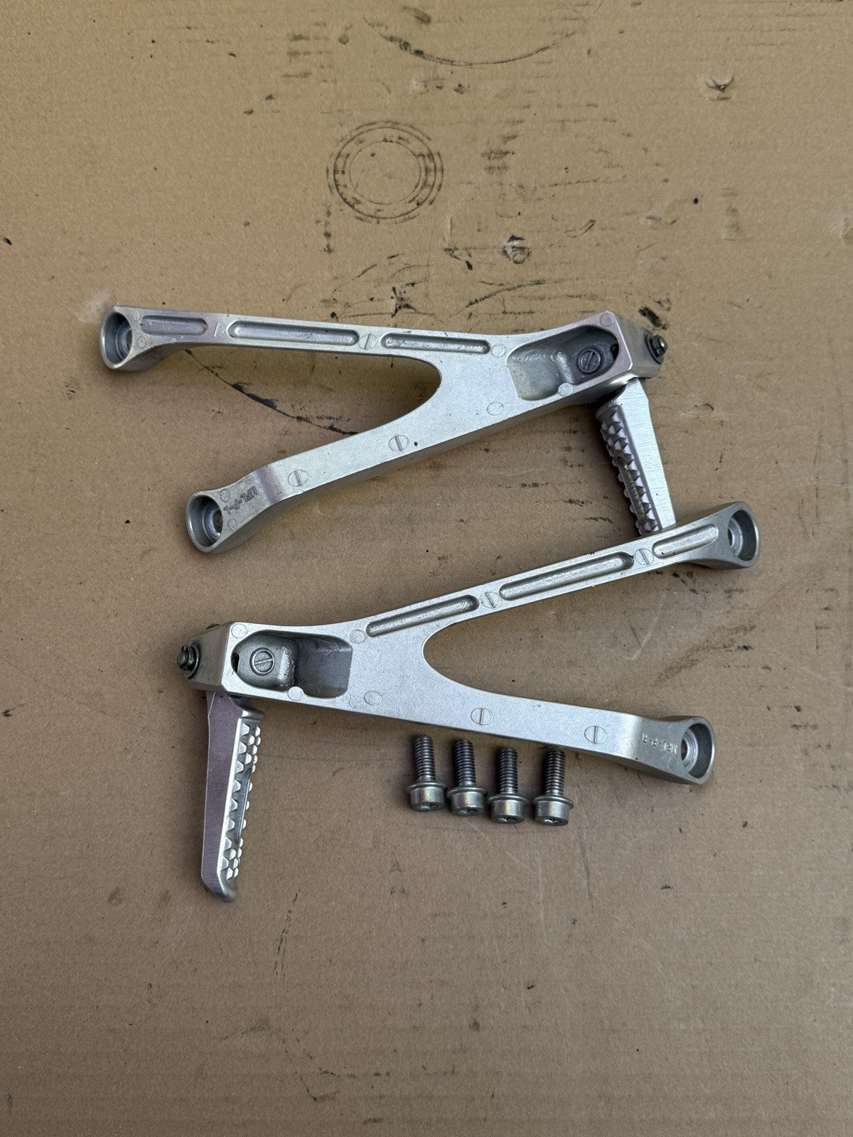 2008-2009 Honda CBR1000RR OEM Rear Passenger Foot Peg Brackets Set 50750-MFL-0003