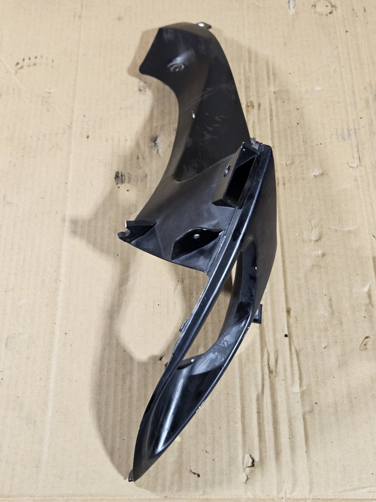 2006 2007 Suzuki GSXR600 Right Air Intake Duct OEM 9442001H00 Genuine Tube6