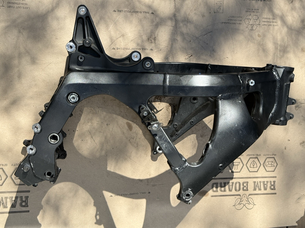 05-06 2006 Honda CBR600RR Cbr 600RR Main Frame Chassis Ez Reg Cln 5000 Miles OEM