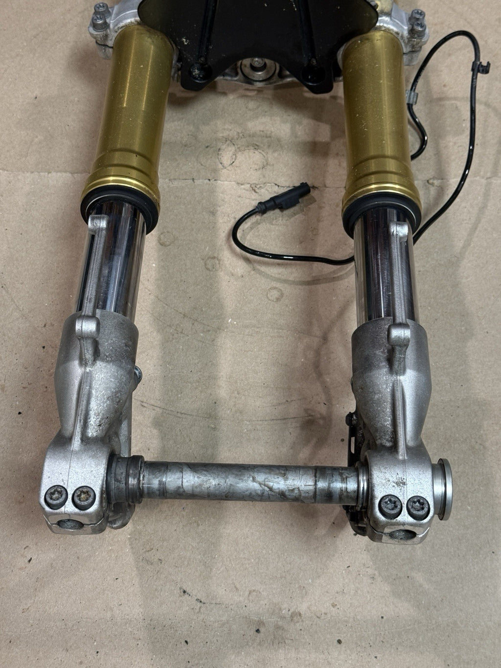 09-14 BMW S1000RR OEM Front Forks Suspension Pair Triple Tree Straight Set