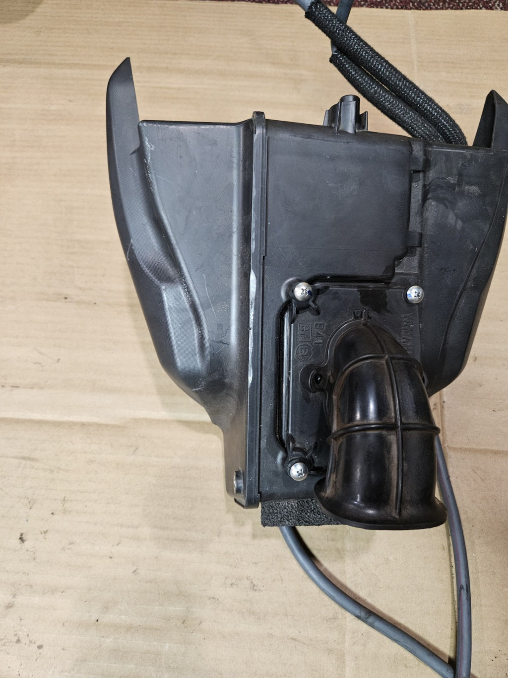 2022-2025 Yamaha YZF-R7 R7 OEM Airbox Air Cleaner Case Intake Box 1WS-14401-001