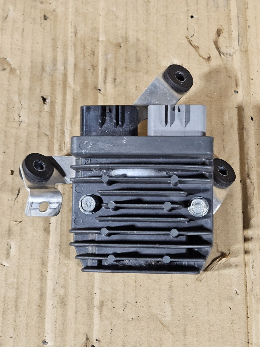 2013 Honda CBR600RR Voltage Regulator OEM 31600-HR0-F01 31600-MGZ-J01 2013-20200
